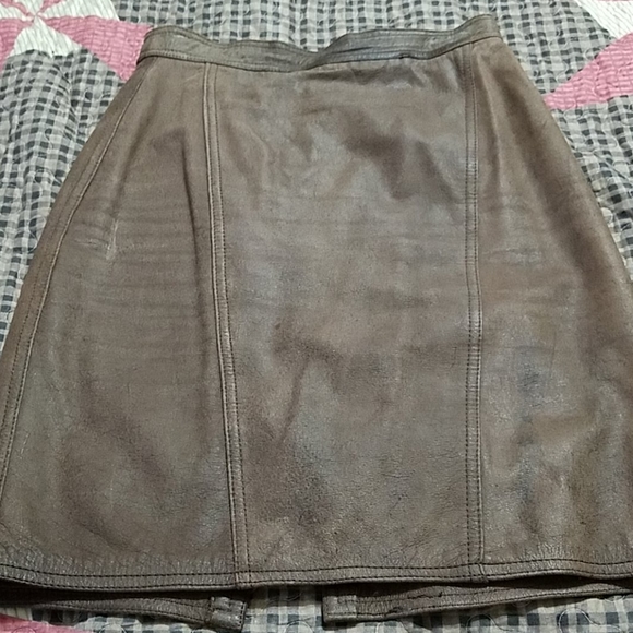 Brown distressed leather straight skirt, size 9/10 - Picture 4 of 5